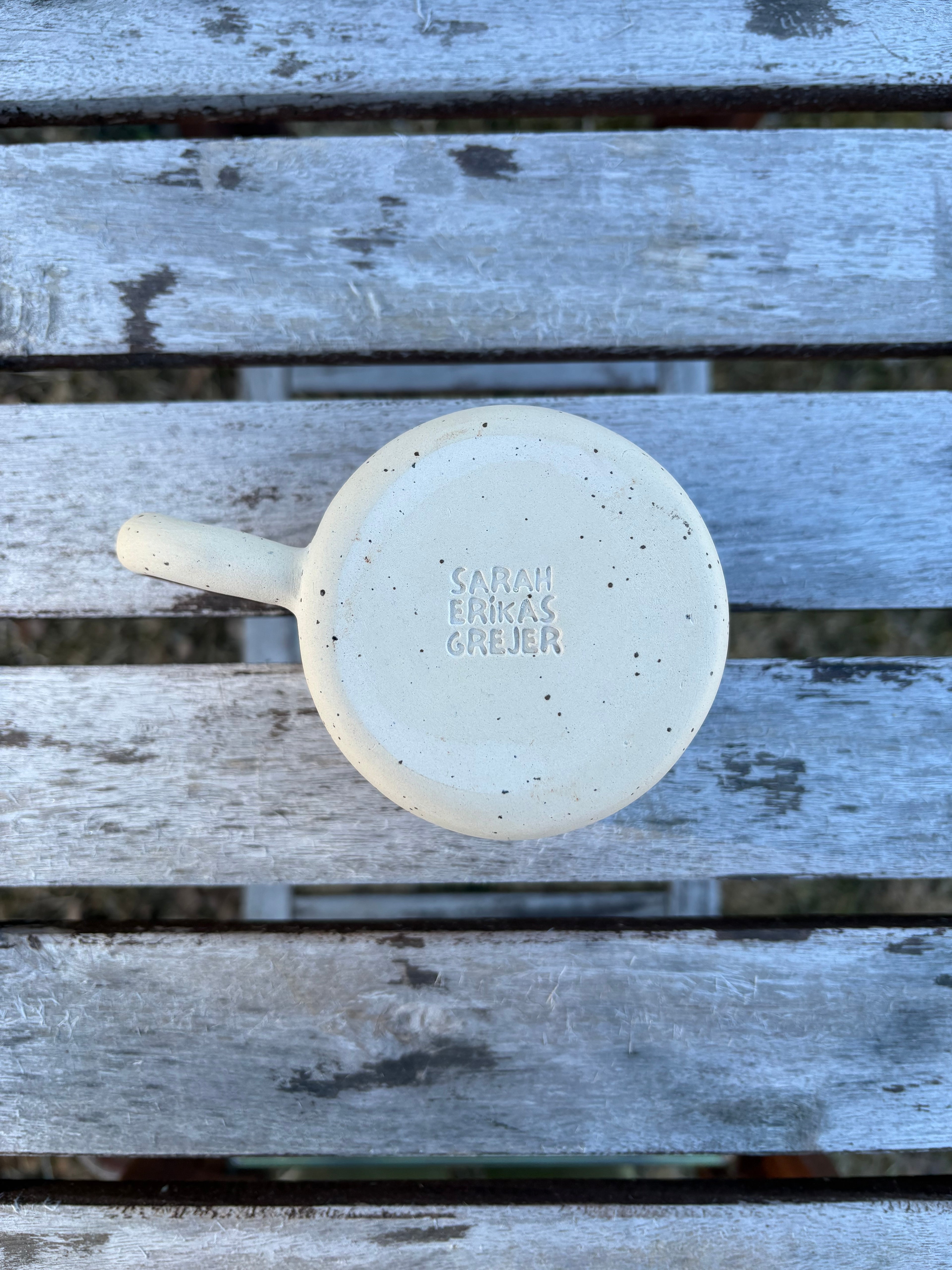 handgjord-kopp-stengodsmugg-lokalproducerad-jarpen-are