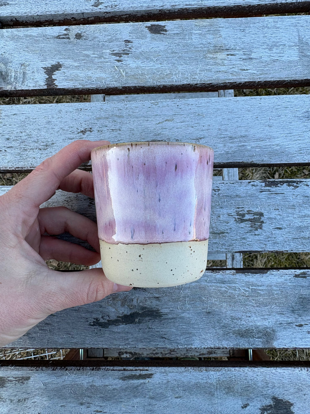 handgjord-kopp-stengodsmugg-lokalproducerad-jarpen-are