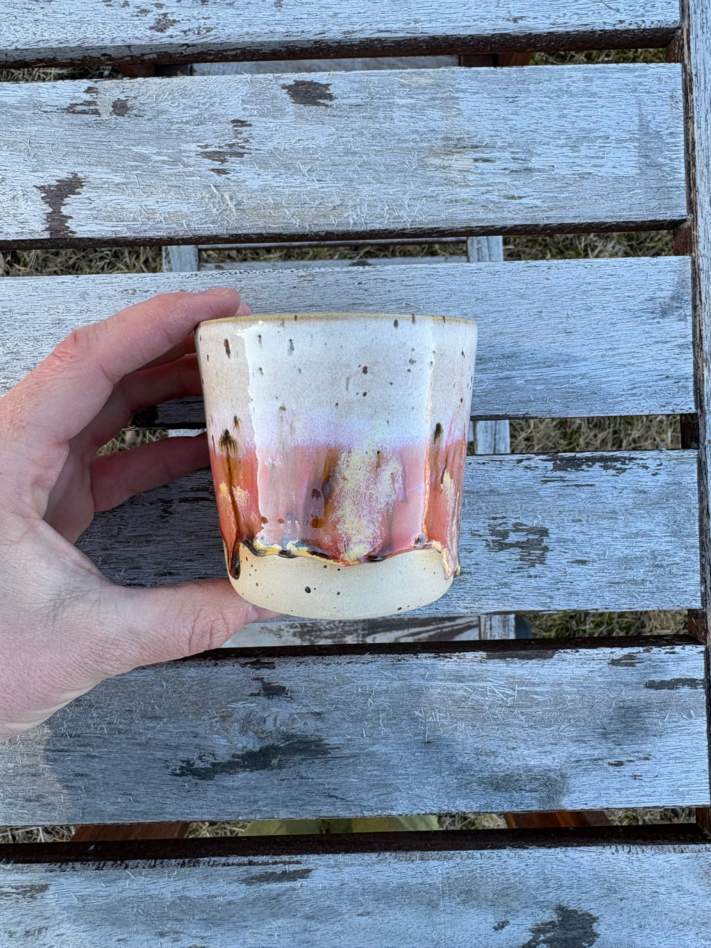 handgjord-kopp-stengodsmugg-lokalproducerad-jarpen-are
